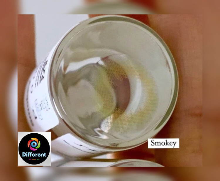 لنز رنگی اسموکی برند دهب
