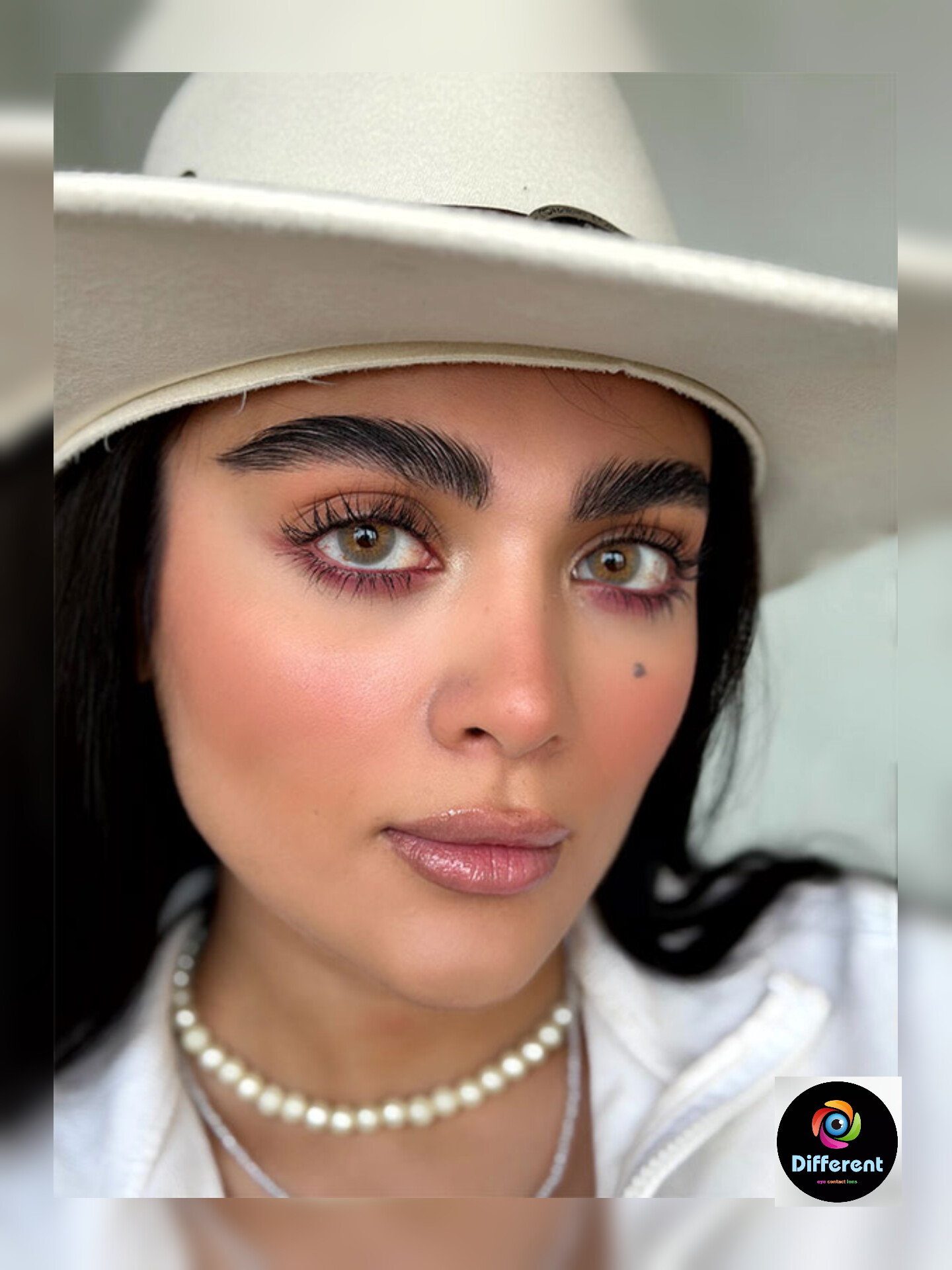 لنز رنگی پاتایا برند وایب